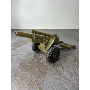 Vintage Marx Lumar Toy Army Field Artillery Howitzer Cannon Green Plastic 12"